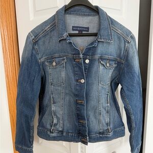 Women’s Rock & Republic Classic Blue Jean Jacket